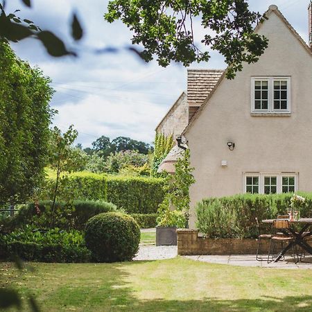 Thatch Cottage Todenham Exterior photo
