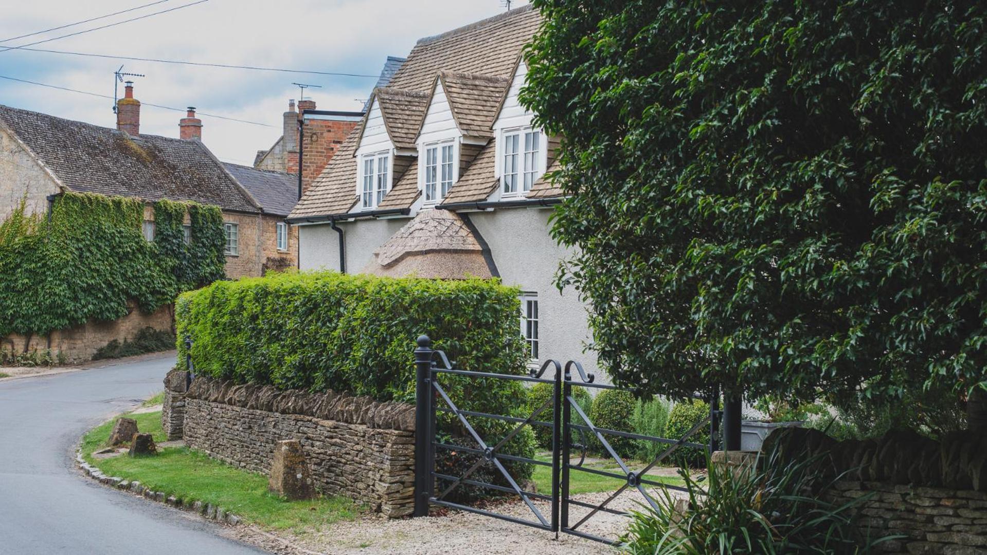 Thatch Cottage Todenham Exterior photo
