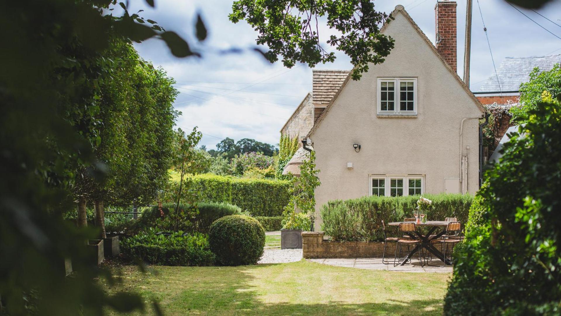 Thatch Cottage Todenham Exterior photo